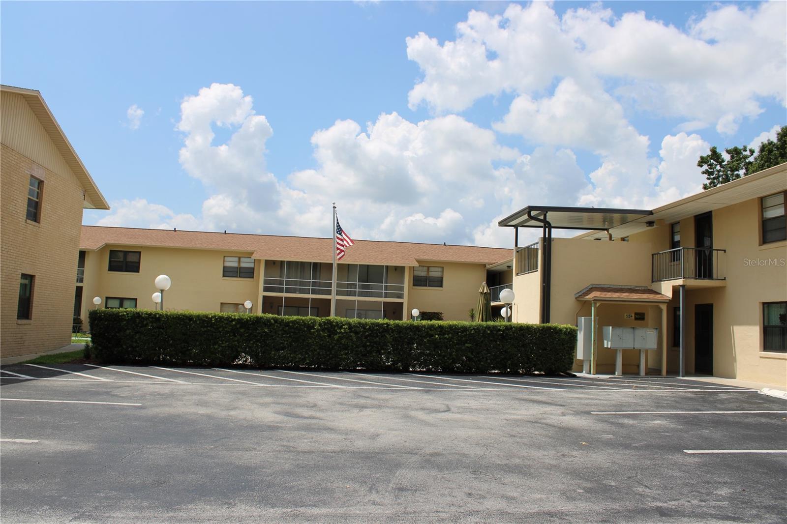 LAKE WALES VILLAGE CONDO - Residential