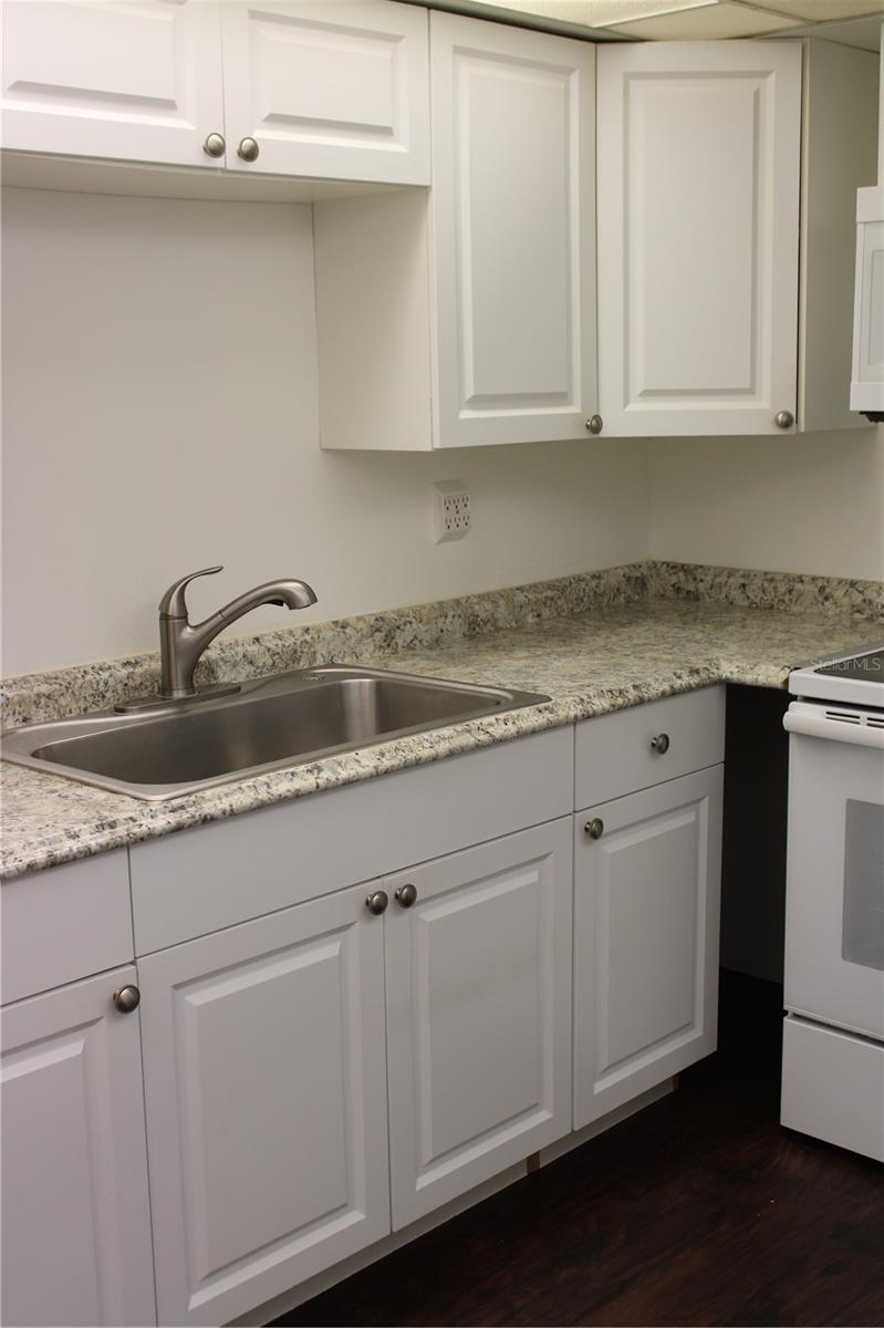 LAKE WALES VILLAGE CONDO - Residential