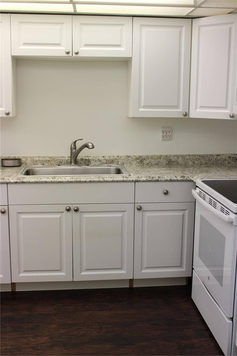 LAKE WALES VILLAGE CONDO - Residential