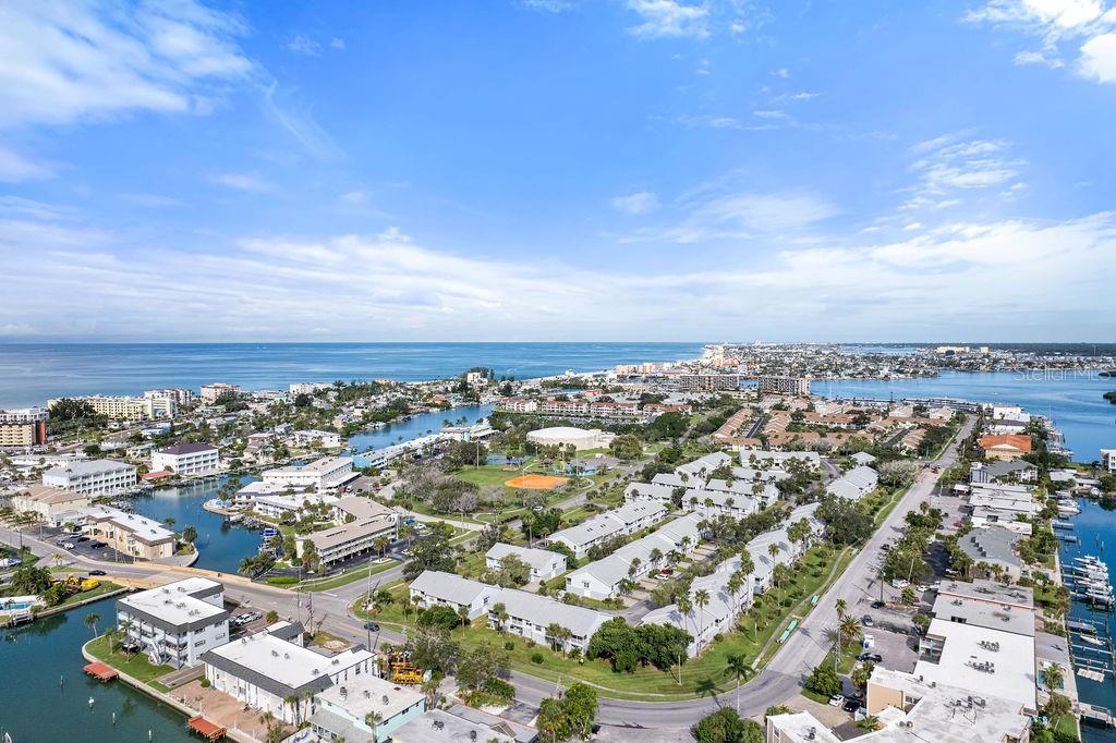 SUN KETCH CONDO - Residential