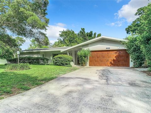 A home in LARGO