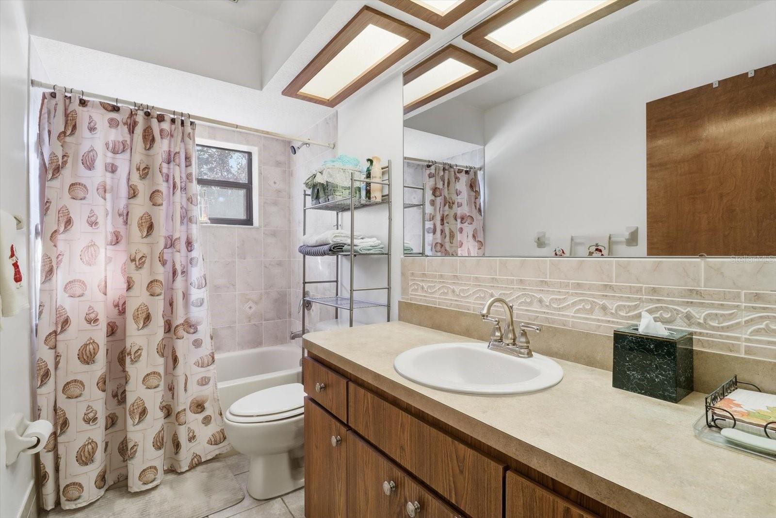 LUCKY HILLS UNREC SUB - Residential