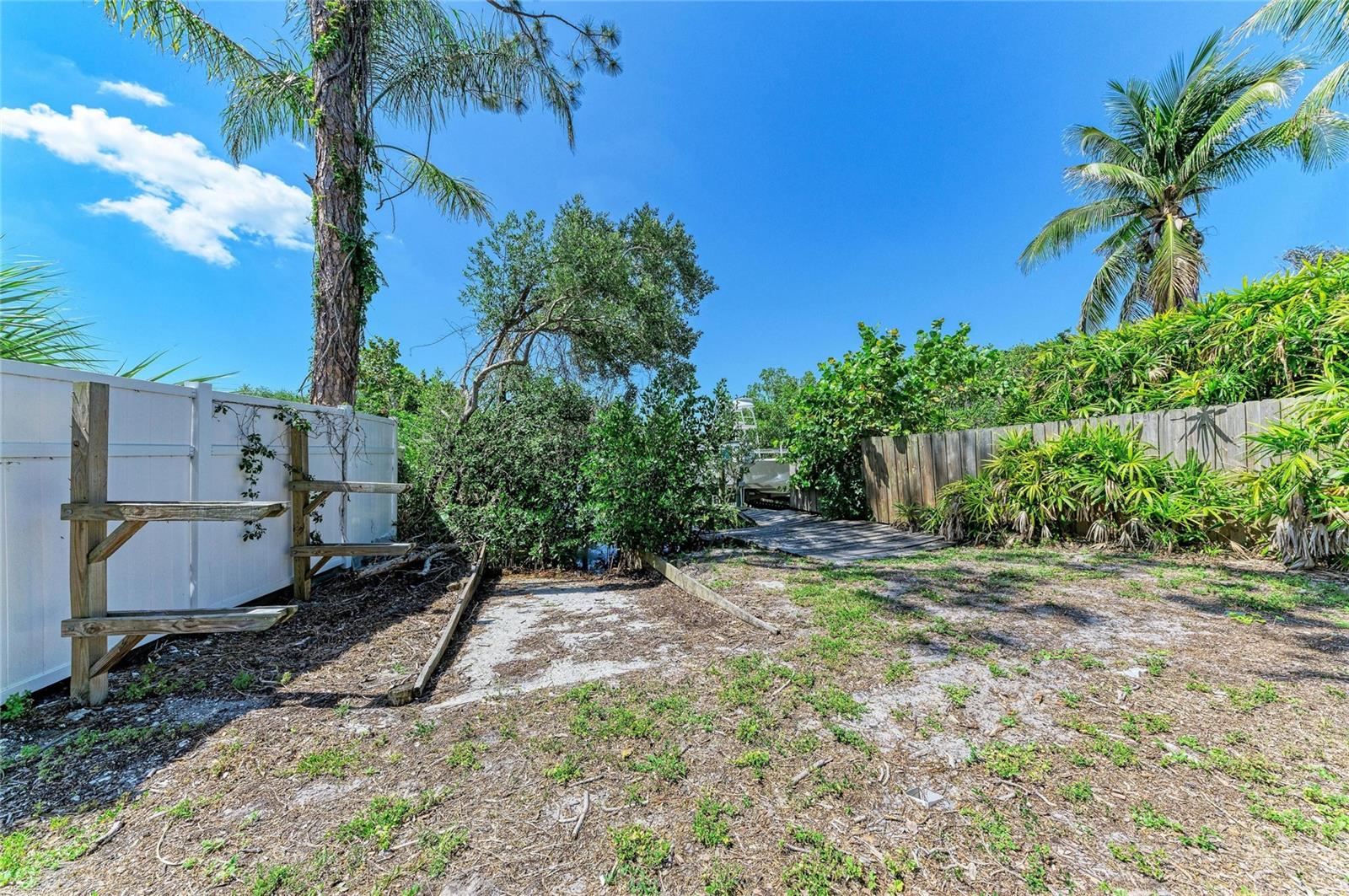 MANATI SHORES SECOND ADD - Residential