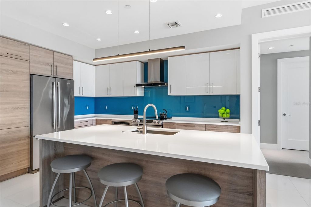 Photo of 111 S Pineapple Avenue #905, Sarasota, FL 34236 (MLS # A4670762)