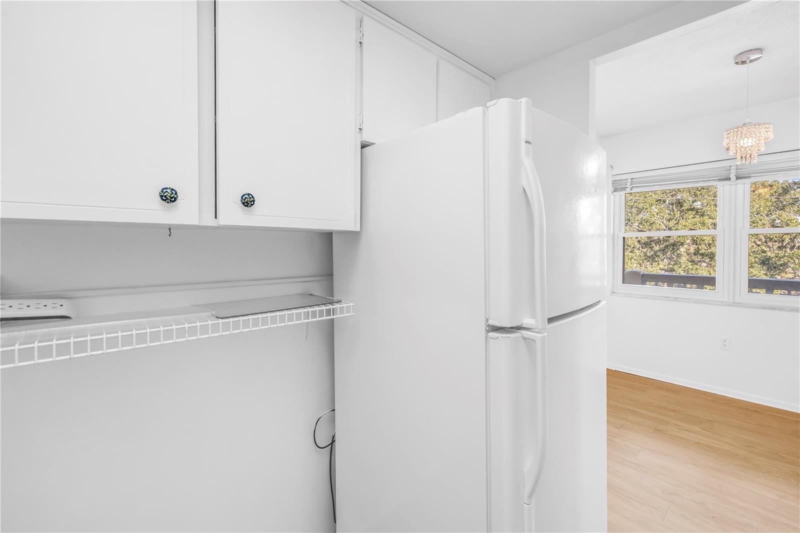 GATEWAY SQUARE APTS - Residential