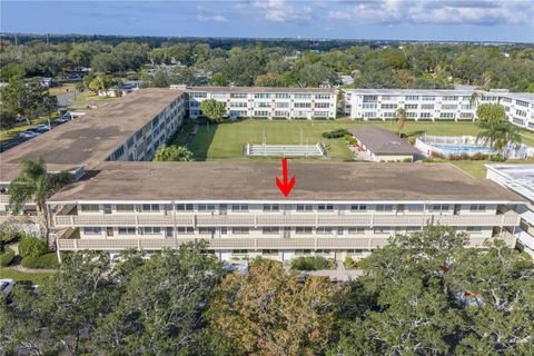 Photo of 951 79th Avenue N #325, St Petersburg, FL 33702 (MLS # TB8447347)