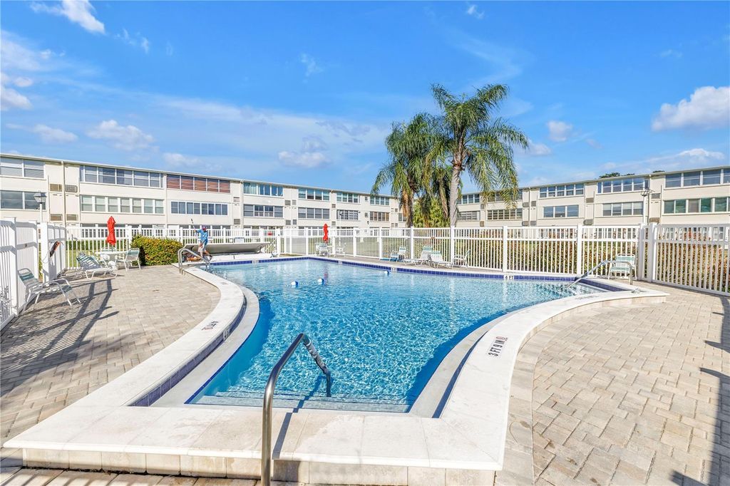 Photo of 951 79th Avenue N #325, St Petersburg, FL 33702 (MLS # TB8447347)