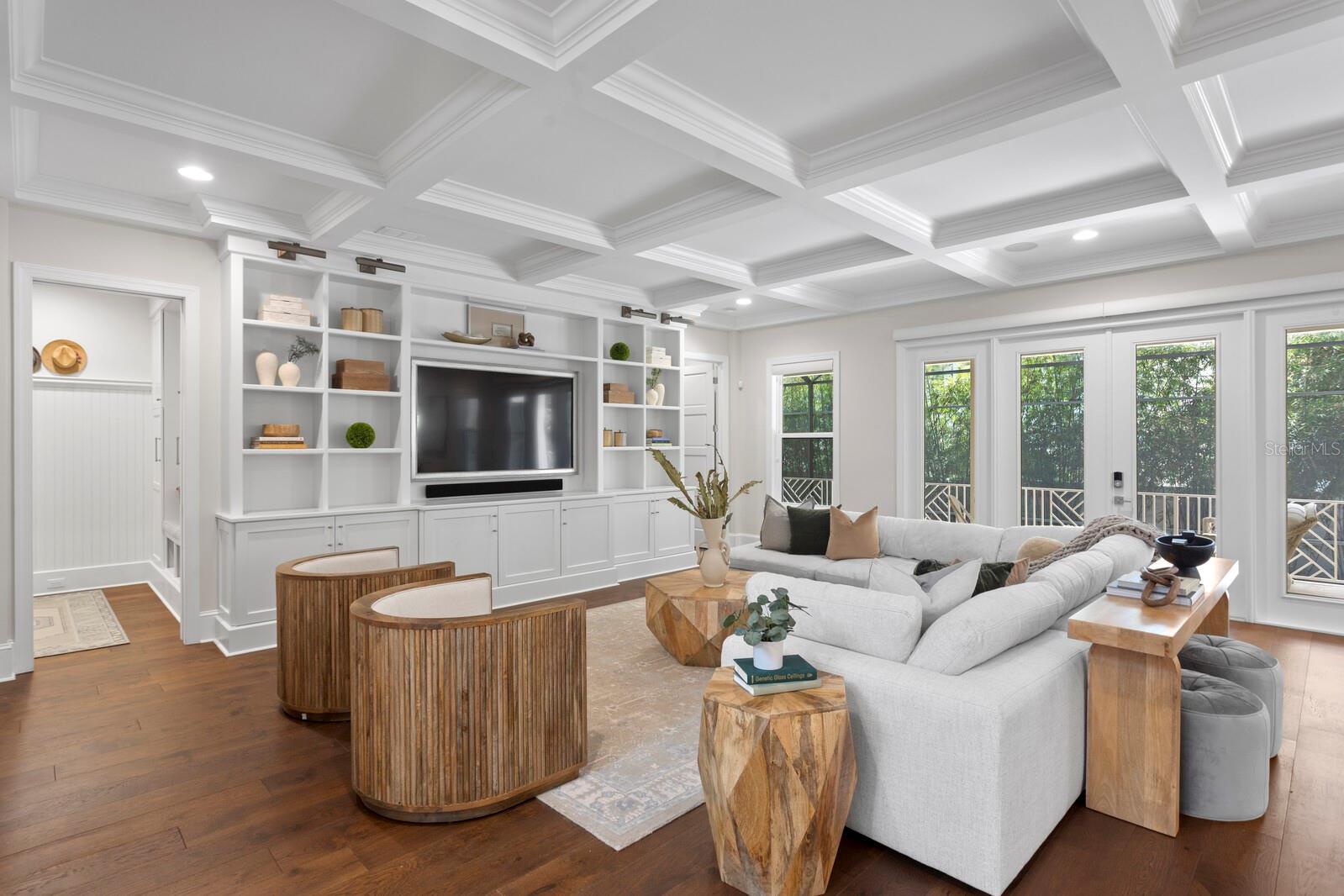 DAVIS ISLANDS REP OF PT O - Residential