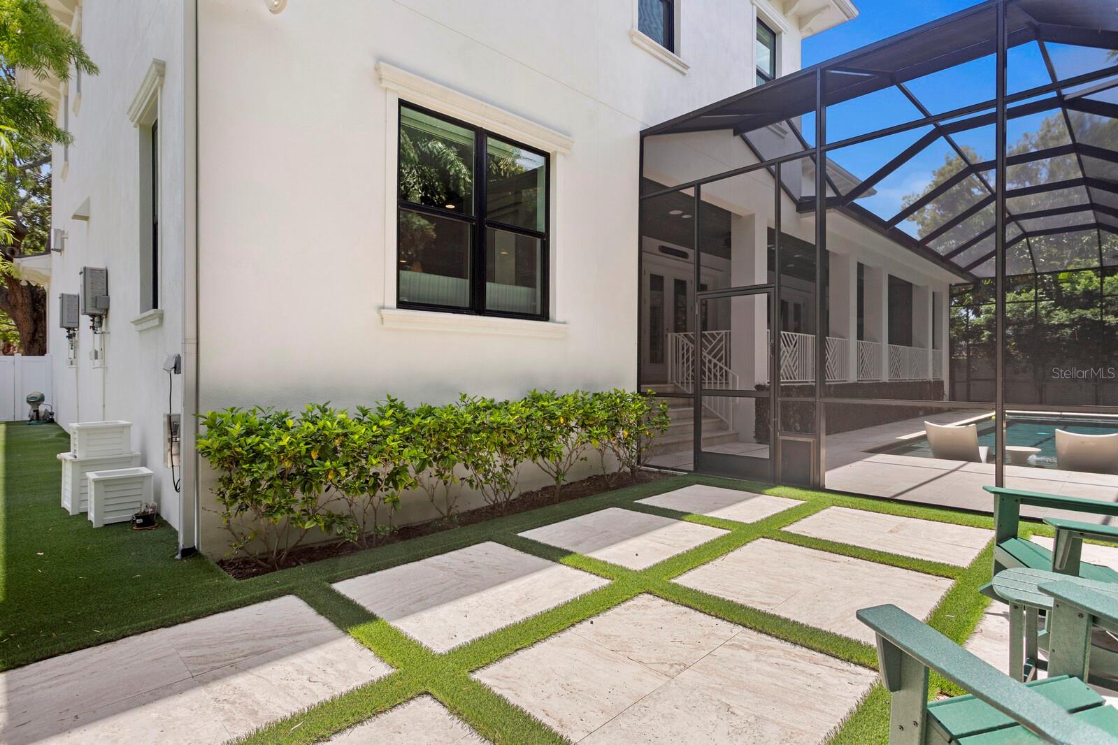 DAVIS ISLANDS REP OF PT O - Residential