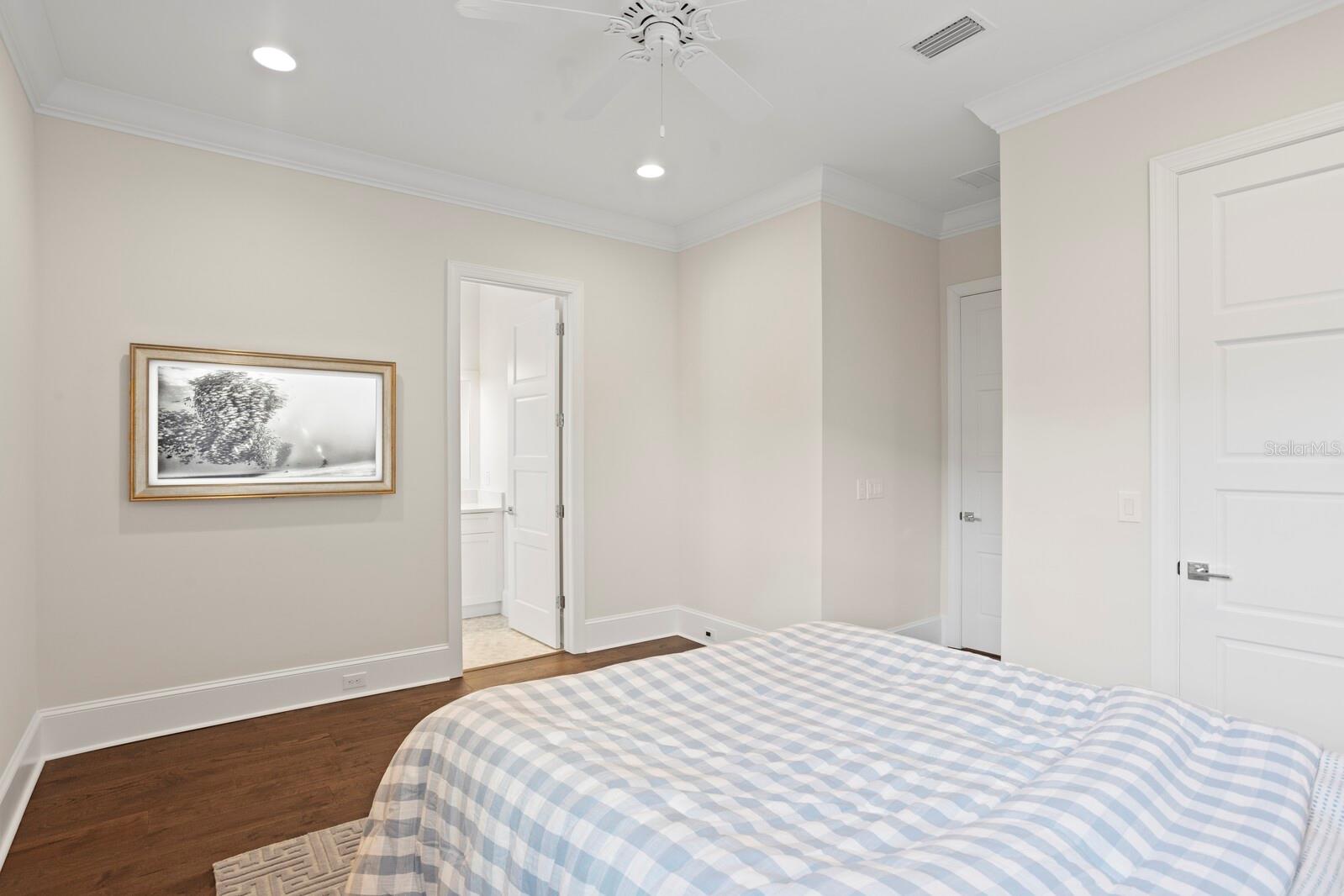 DAVIS ISLANDS REP OF PT O - Residential