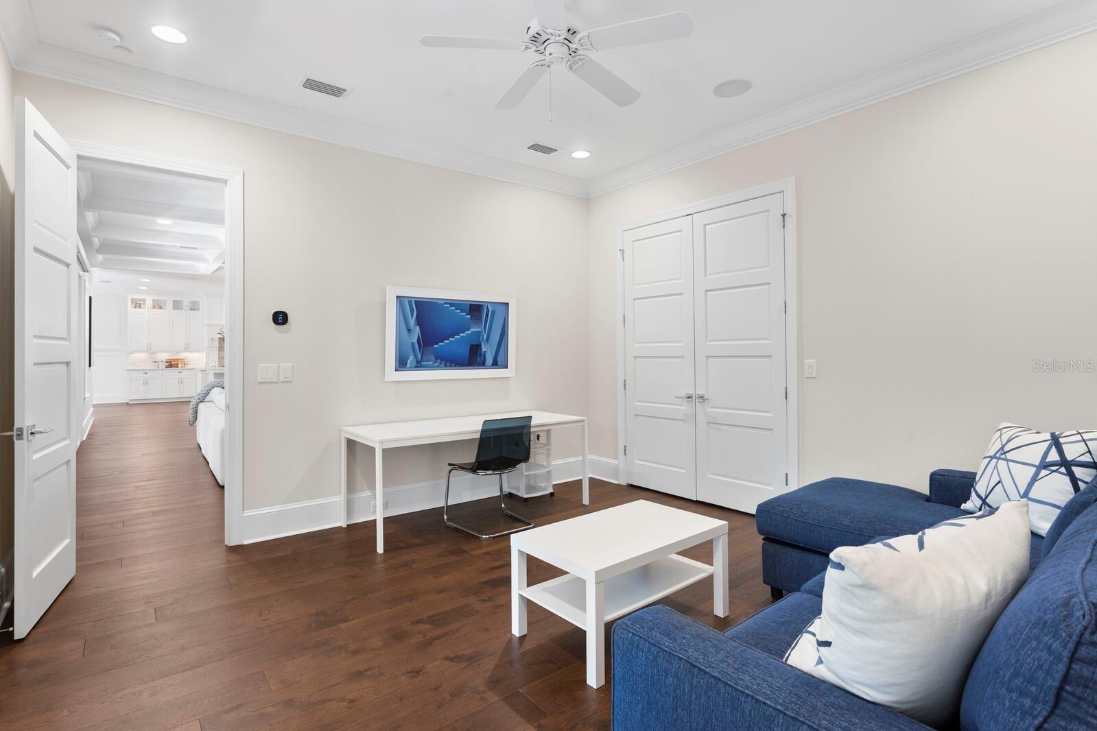 DAVIS ISLANDS REP OF PT O - Residential