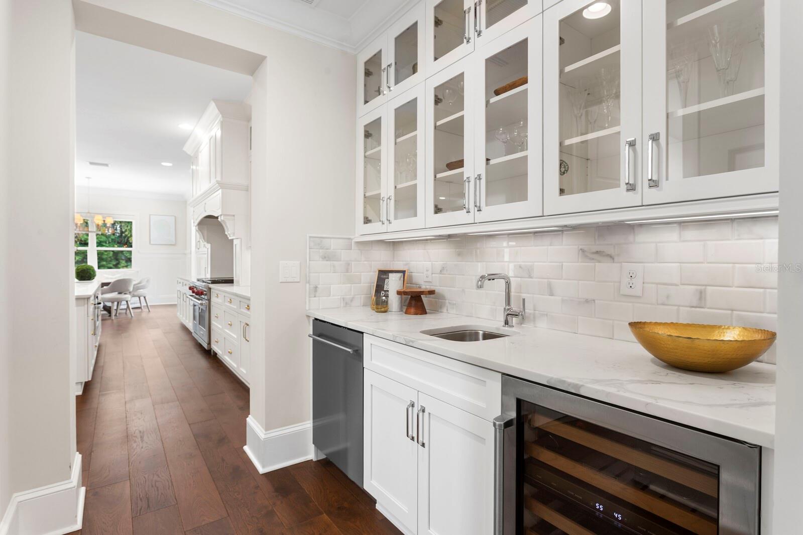 DAVIS ISLANDS REP OF PT O - Residential