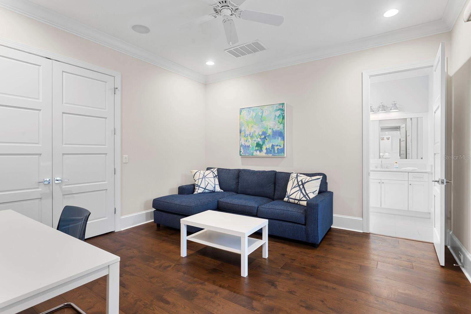 DAVIS ISLANDS REP OF PT O - Residential