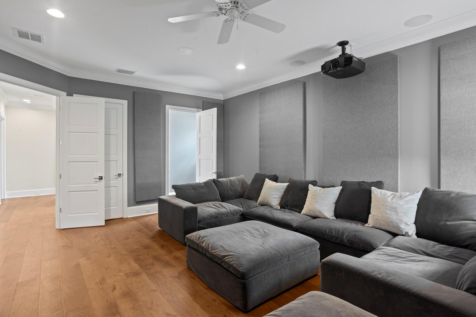 DAVIS ISLANDS REP OF PT O - Residential