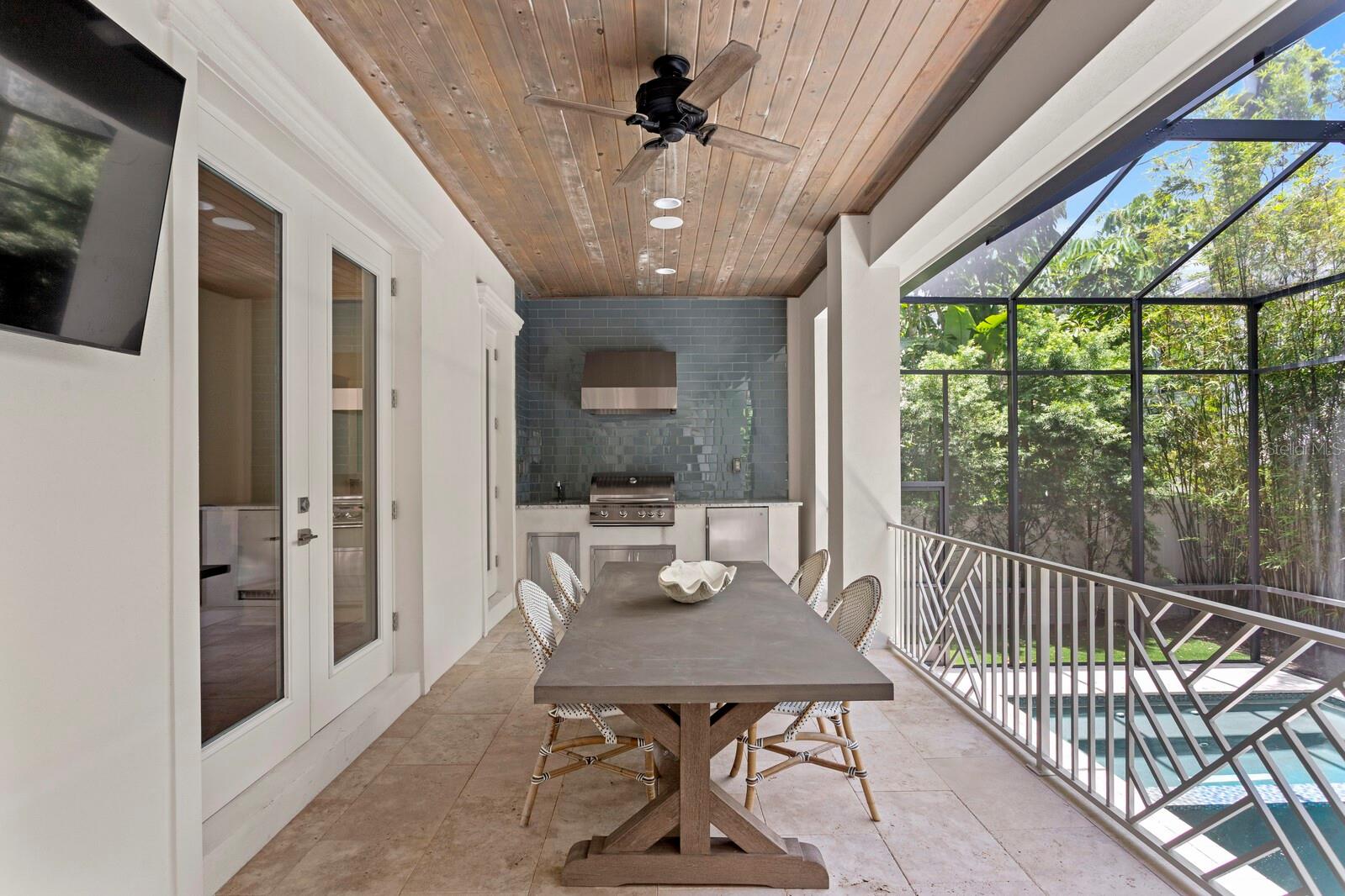 DAVIS ISLANDS REP OF PT O - Residential