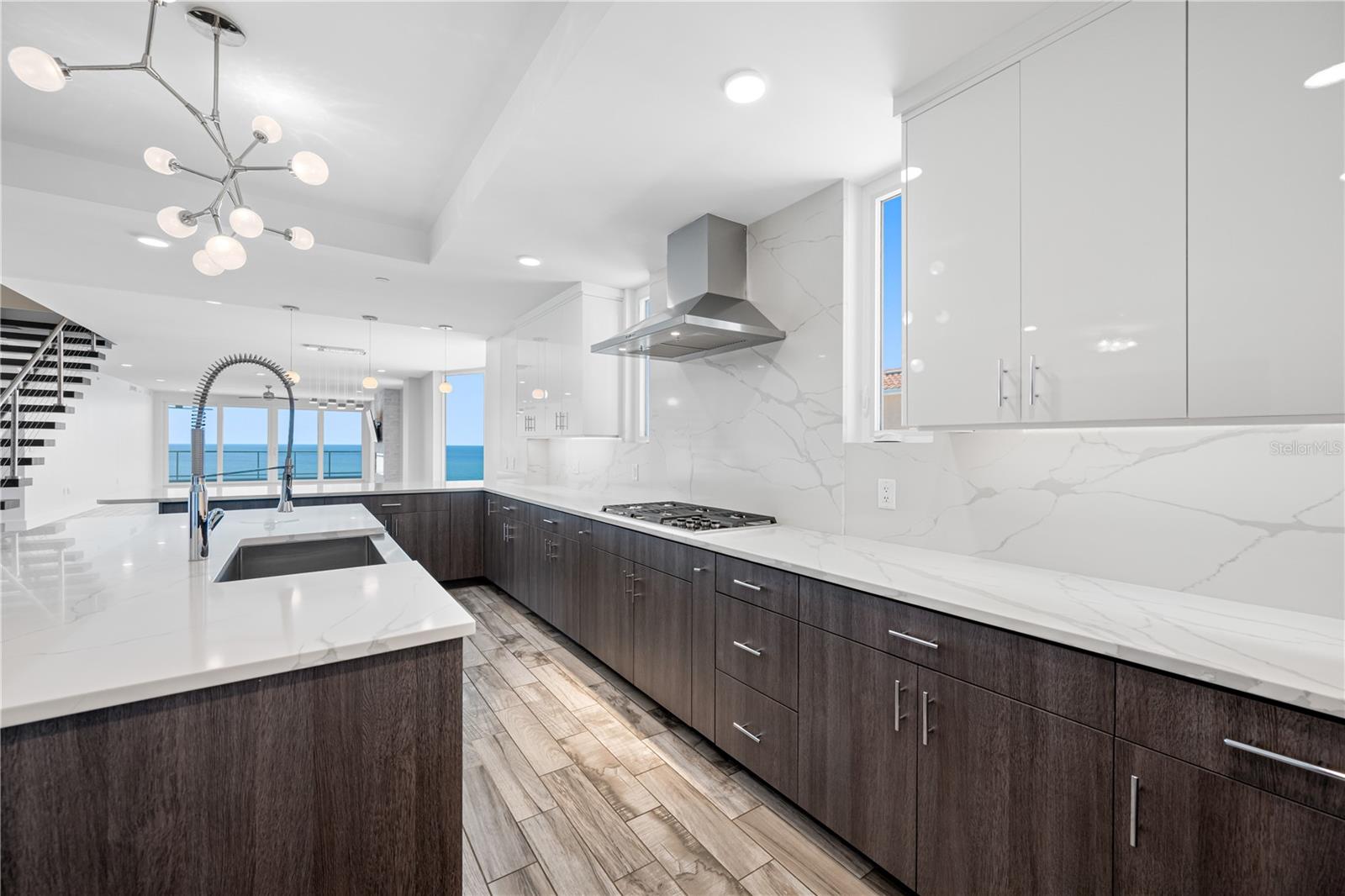 ONELLA CONDO - Residential