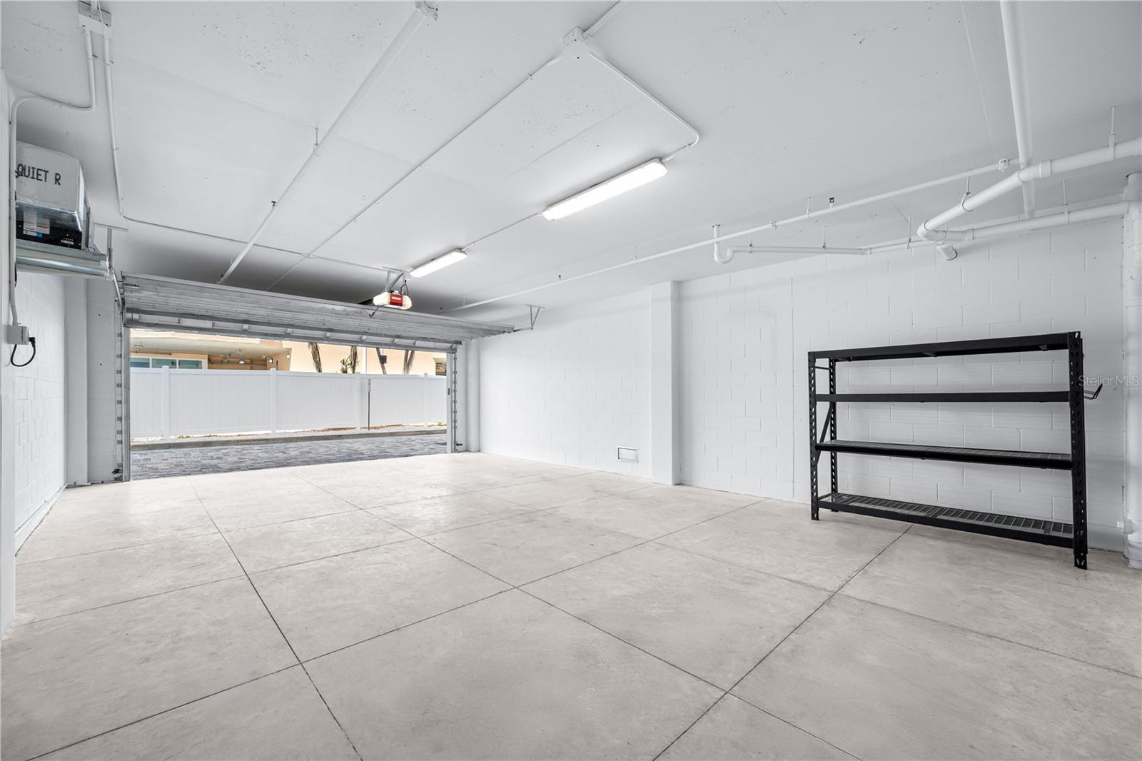 ONELLA CONDO - Residential