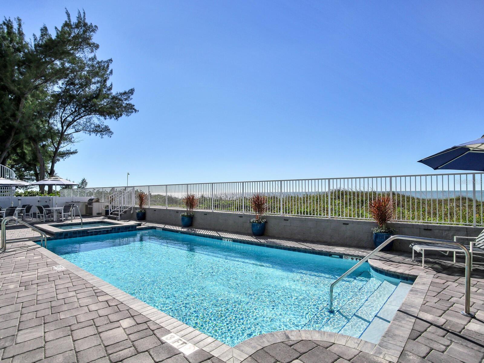 ONELLA CONDO - Residential