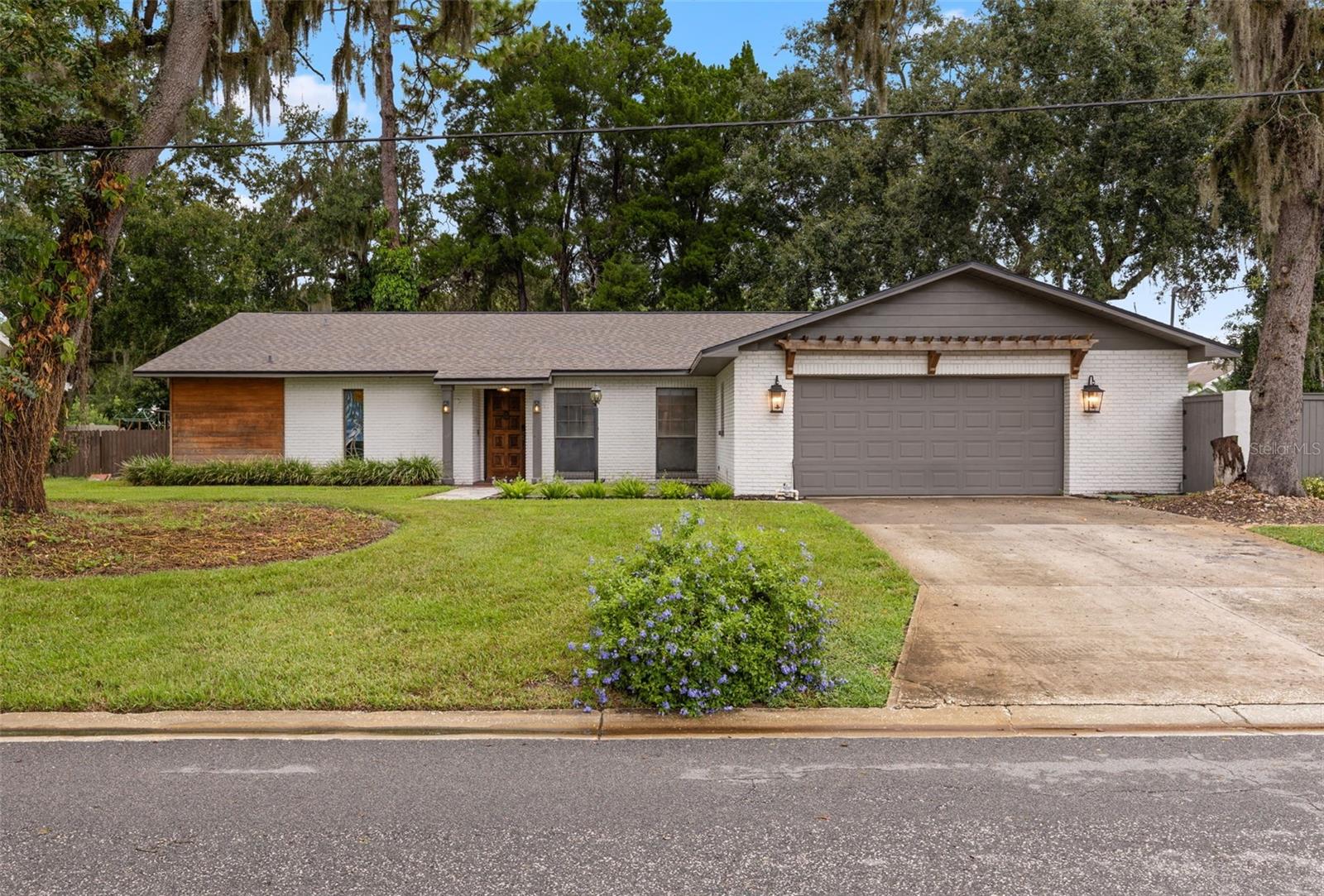 Don’t miss this great opportunity to rent a spacious and well-maintained home in the highly desirable Keystone area near Lake Armistead. Nestled on a tree-lined street, this property blends comfort, style, and convenience.
Step inside to find a newly updated kitchen with modern upgrades and renovated bathrooms designed for today’s living. The home offers a split floor plan with large, open living areas, including a formal dining room, a bright Florida room, and a cozy wood-burning fireplace.
The oversized master suite features a private sitting area, while the luxurious master bath includes two walk-in closets, dual vanities, and elegant Italian tile. You’ll love the inviting enclosed Florida room with its own A/C, adding even more space to enjoy.
Outside, the home is surrounded by mature trees and beautiful landscaping, with an oversized two-car garage for extra storage. Best of all, you’ll enjoy deeded access to Lake Armistead—perfect for small boating, kayaking, and relaxing by the water.
Located just off the Veterans Expressway, this home offers quick access to the airport, shopping, dining, and more.