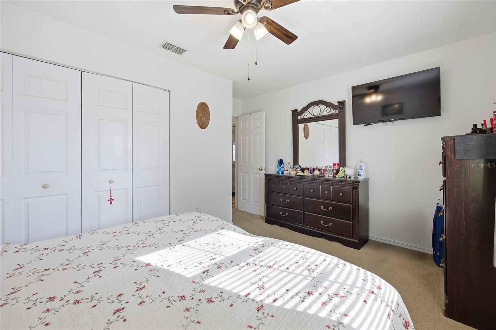 SILVER SPRINGS SHORES - Residential