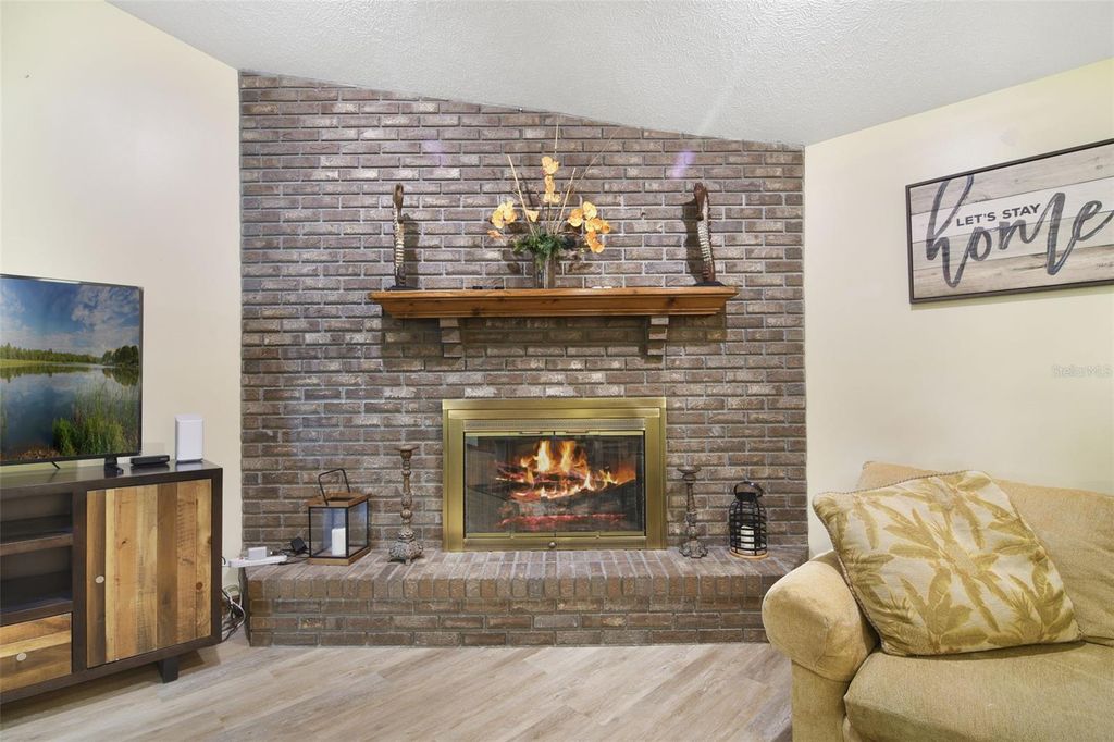 Photo of 1410 SE 44th Avenue, Ocala, FL 34471 (MLS # NS1086441)