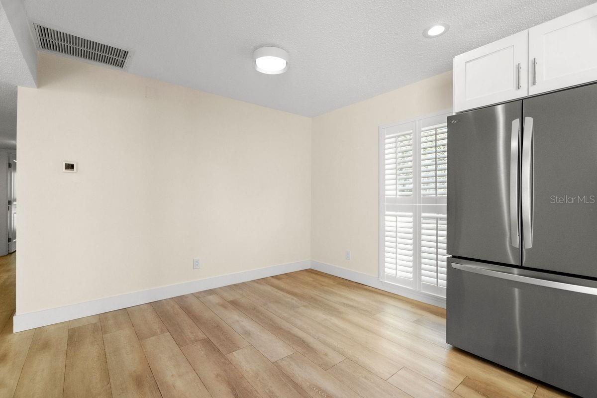 PIPERS GLEN CONDO - Residential