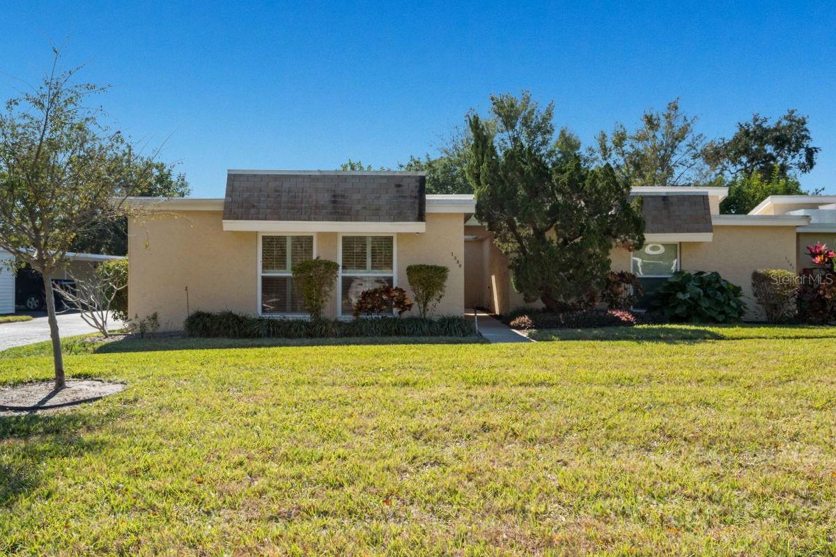 PIPERS GLEN CONDO - Residential