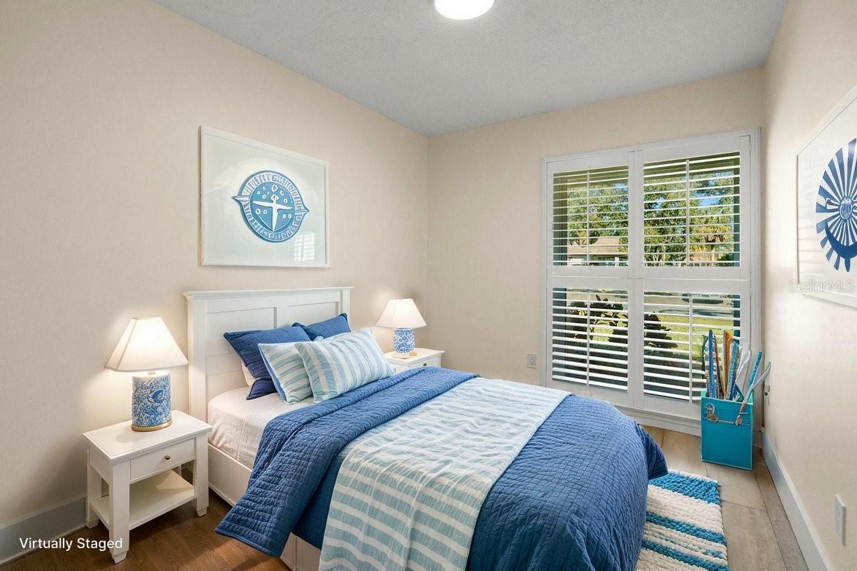 PIPERS GLEN CONDO - Residential