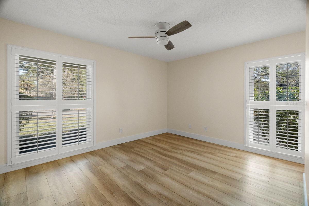 PIPERS GLEN CONDO - Residential