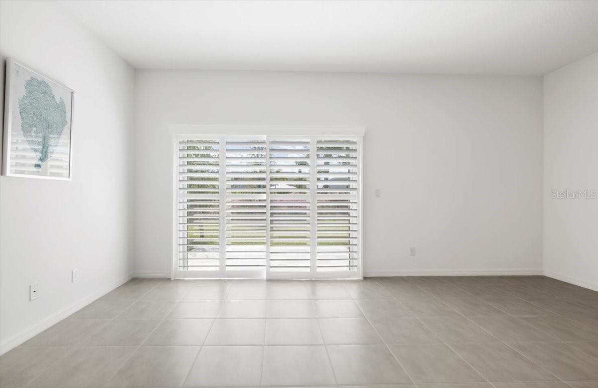 TOWNHOMES AT AZARIO - Residential
