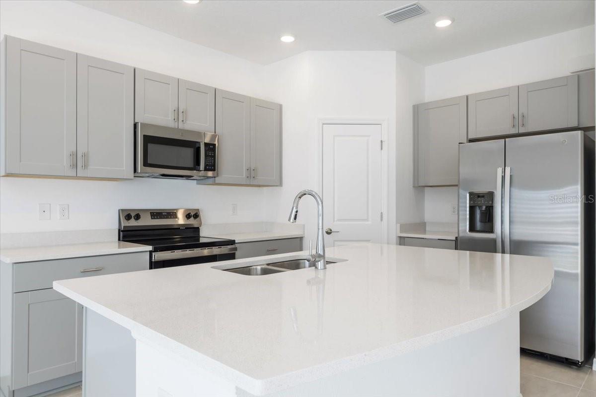 TOWNHOMES AT AZARIO - Residential