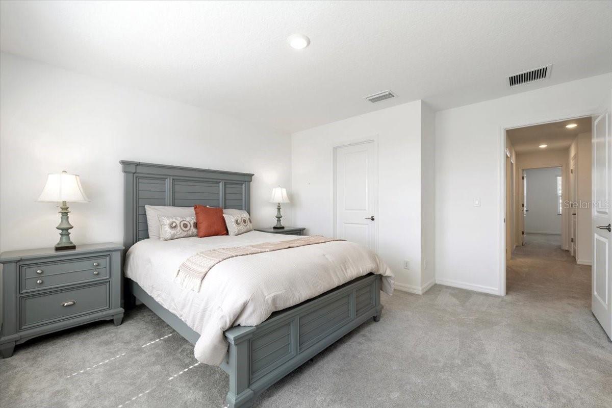 TOWNHOMES AT AZARIO - Residential