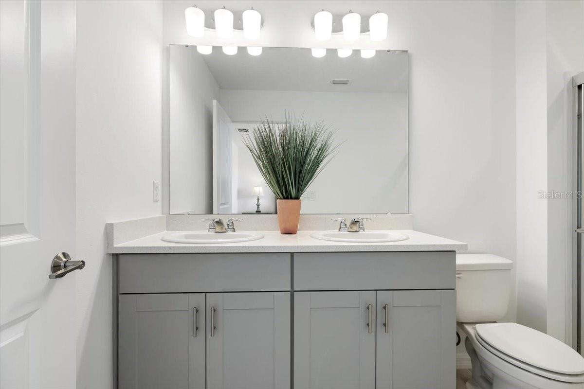 TOWNHOMES AT AZARIO - Residential