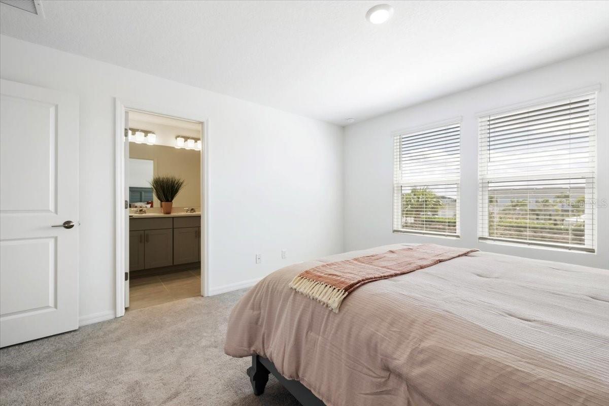 TOWNHOMES AT AZARIO - Residential