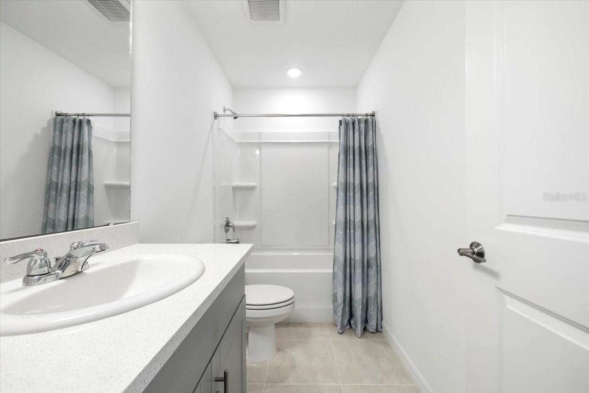TOWNHOMES AT AZARIO - Residential