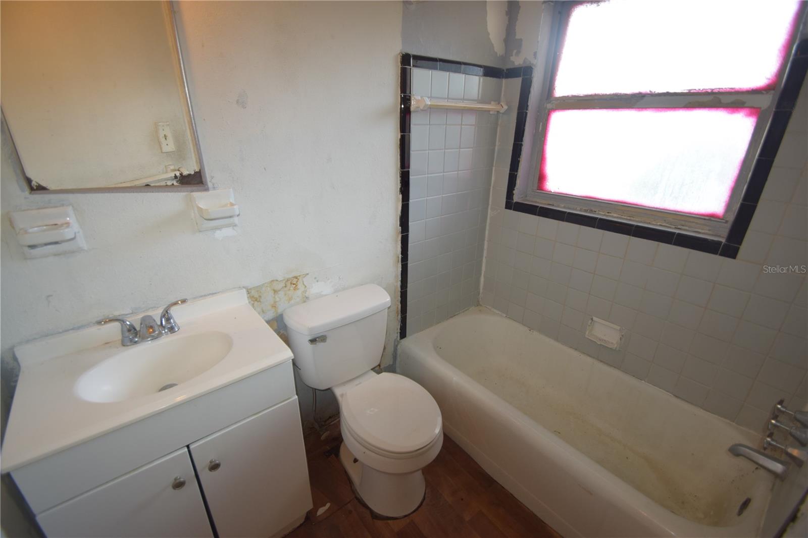 LAKE BONNY HEIGHTS - Residential