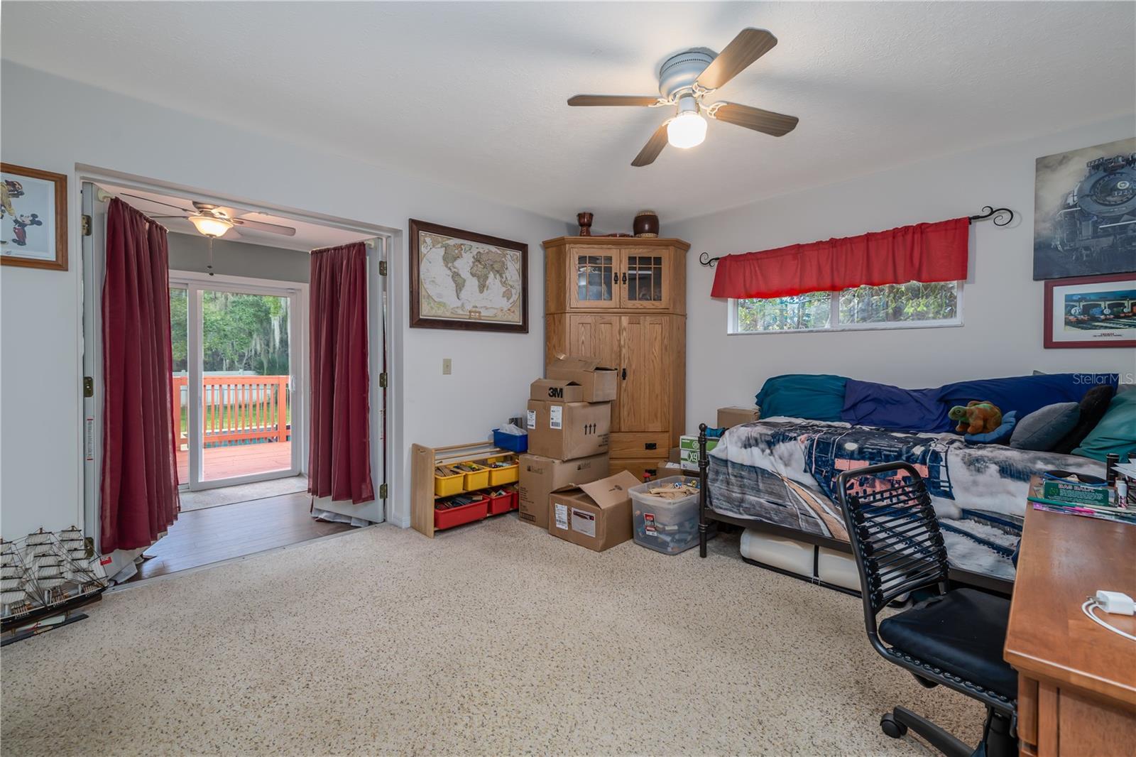 SHADY OAKS UNREC 240 - Residential