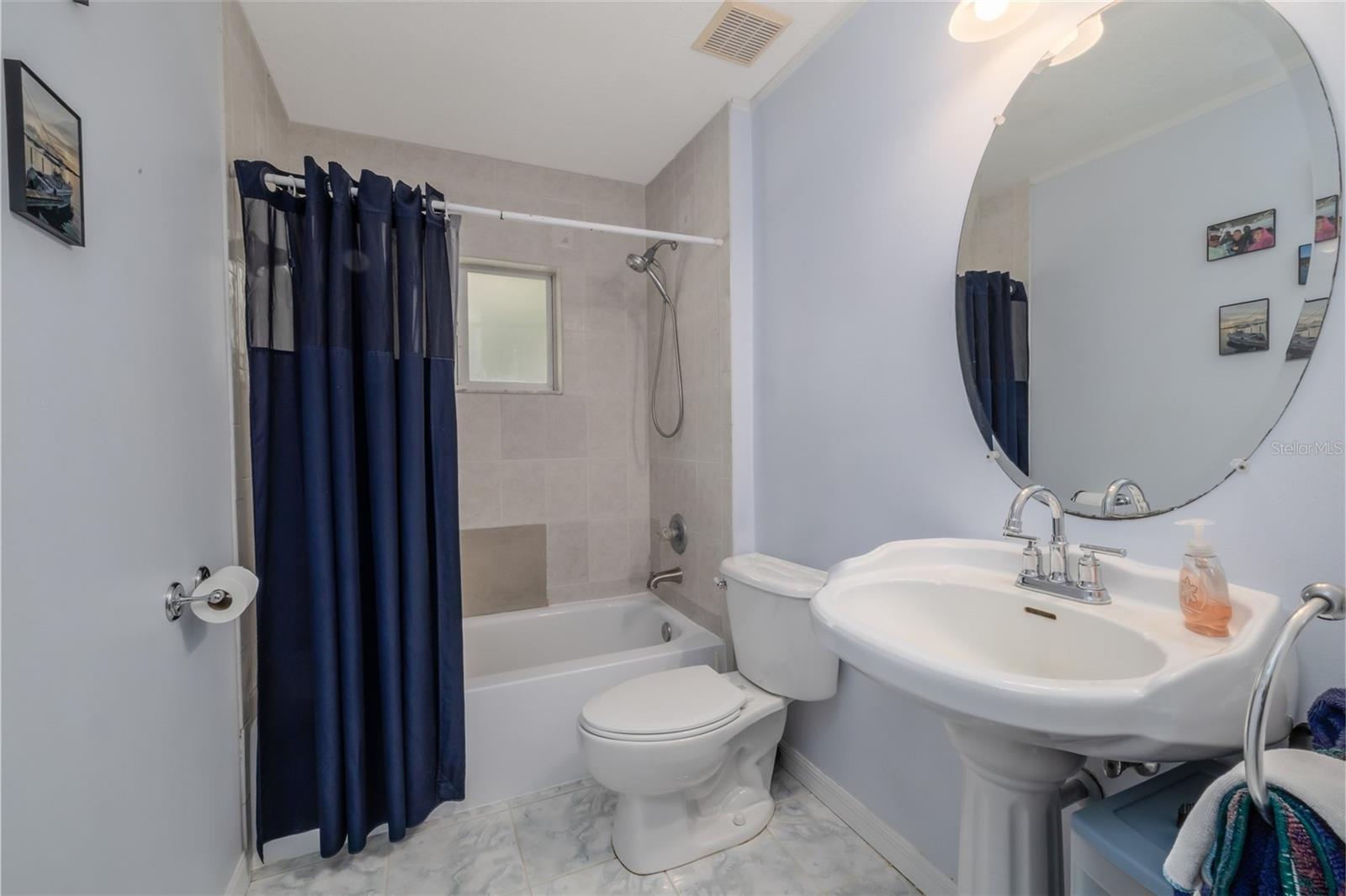 SHADY OAKS UNREC 240 - Residential