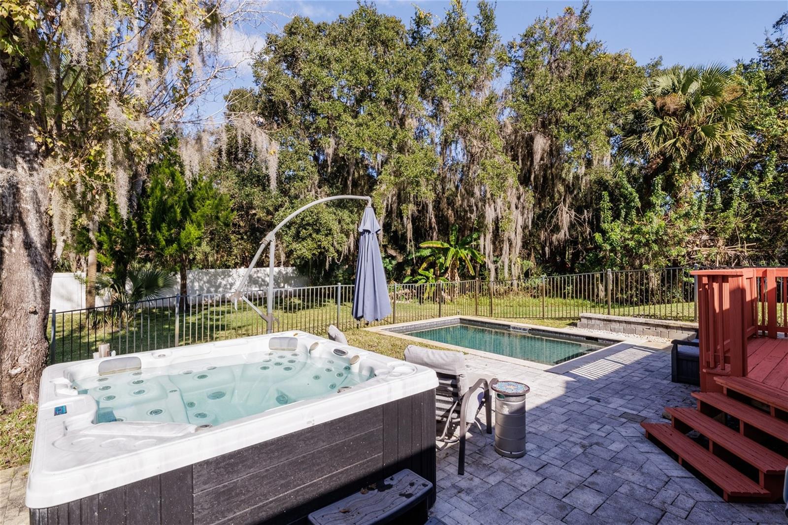 SHADY OAKS UNREC 240 - Residential