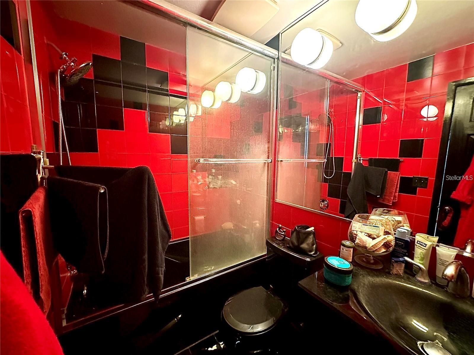 DOCKSIDE CONDO - Residential