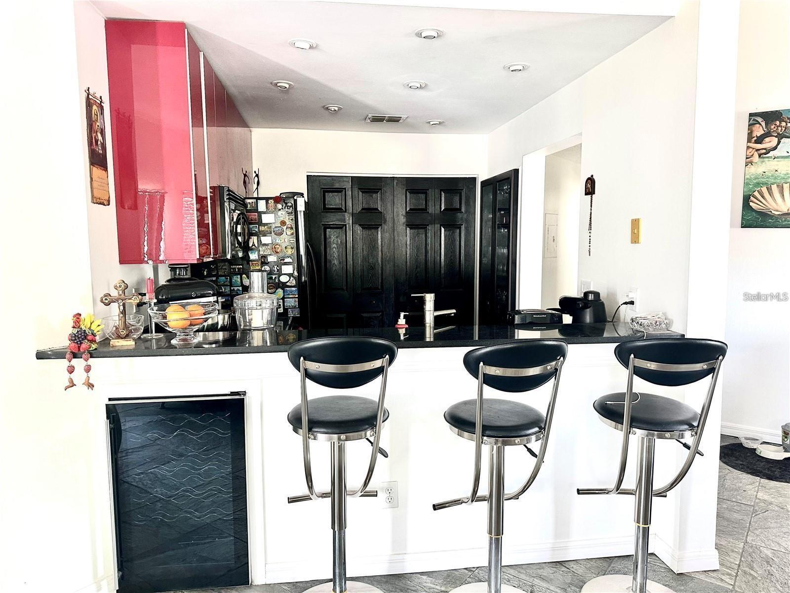 DOCKSIDE CONDO - Residential