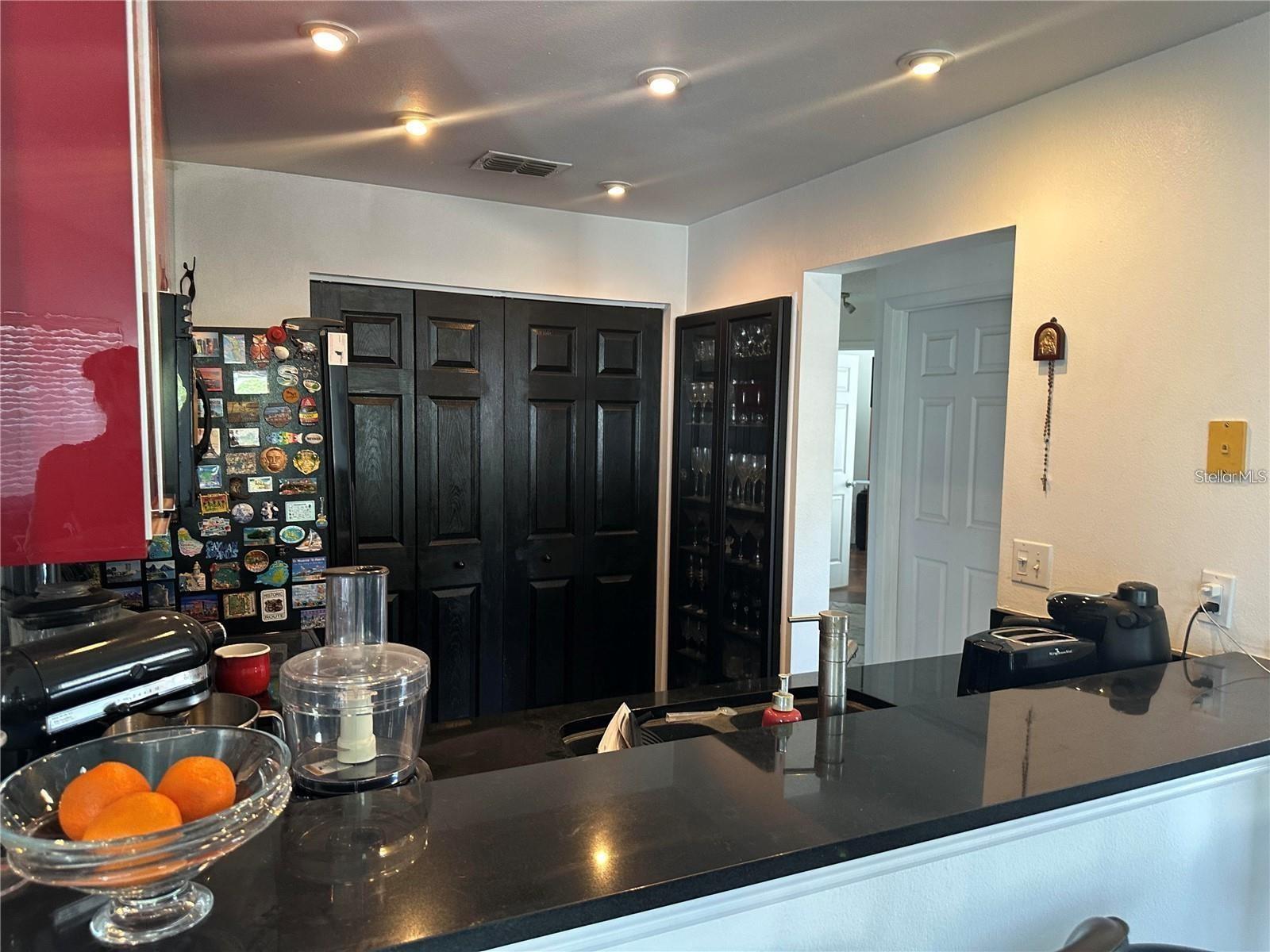 DOCKSIDE CONDO - Residential