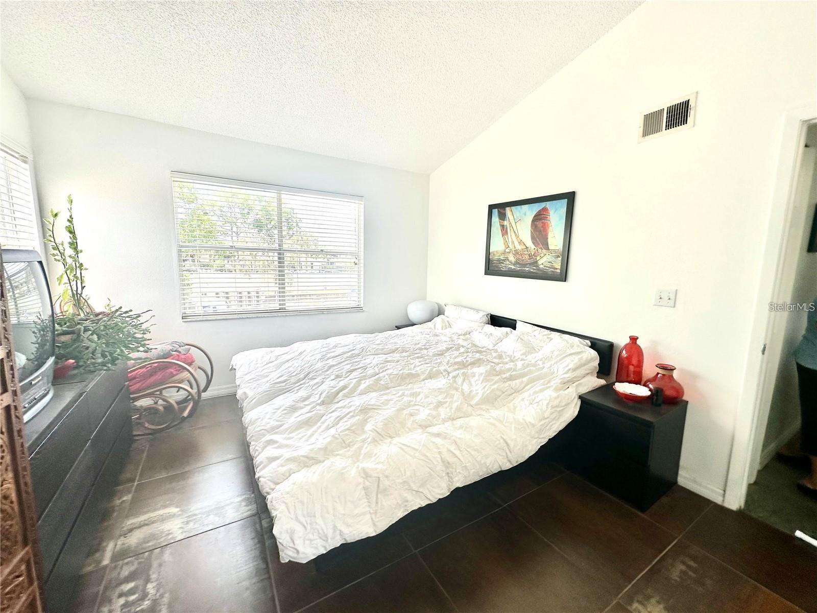 DOCKSIDE CONDO - Residential