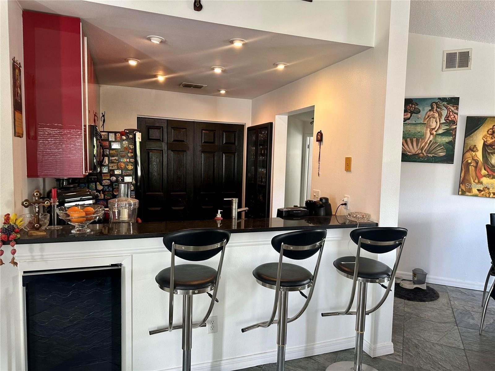 DOCKSIDE CONDO - Residential