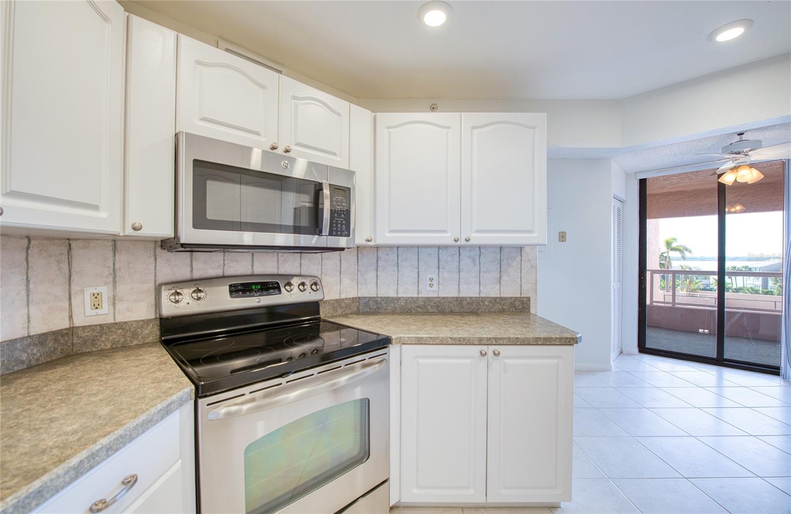 CRESCENT BEACH CLUB TWO CONDO - Residential