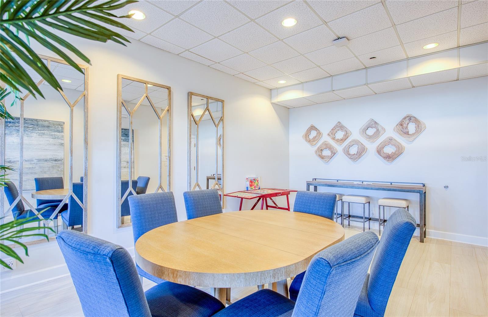 CRESCENT BEACH CLUB TWO CONDO - Residential