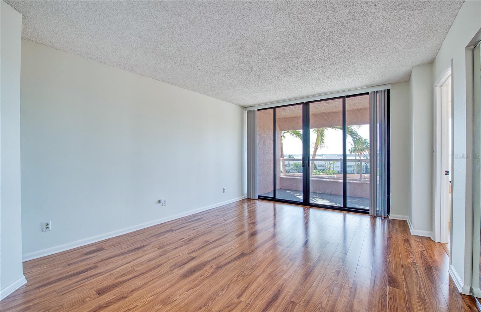 CRESCENT BEACH CLUB TWO CONDO - Residential