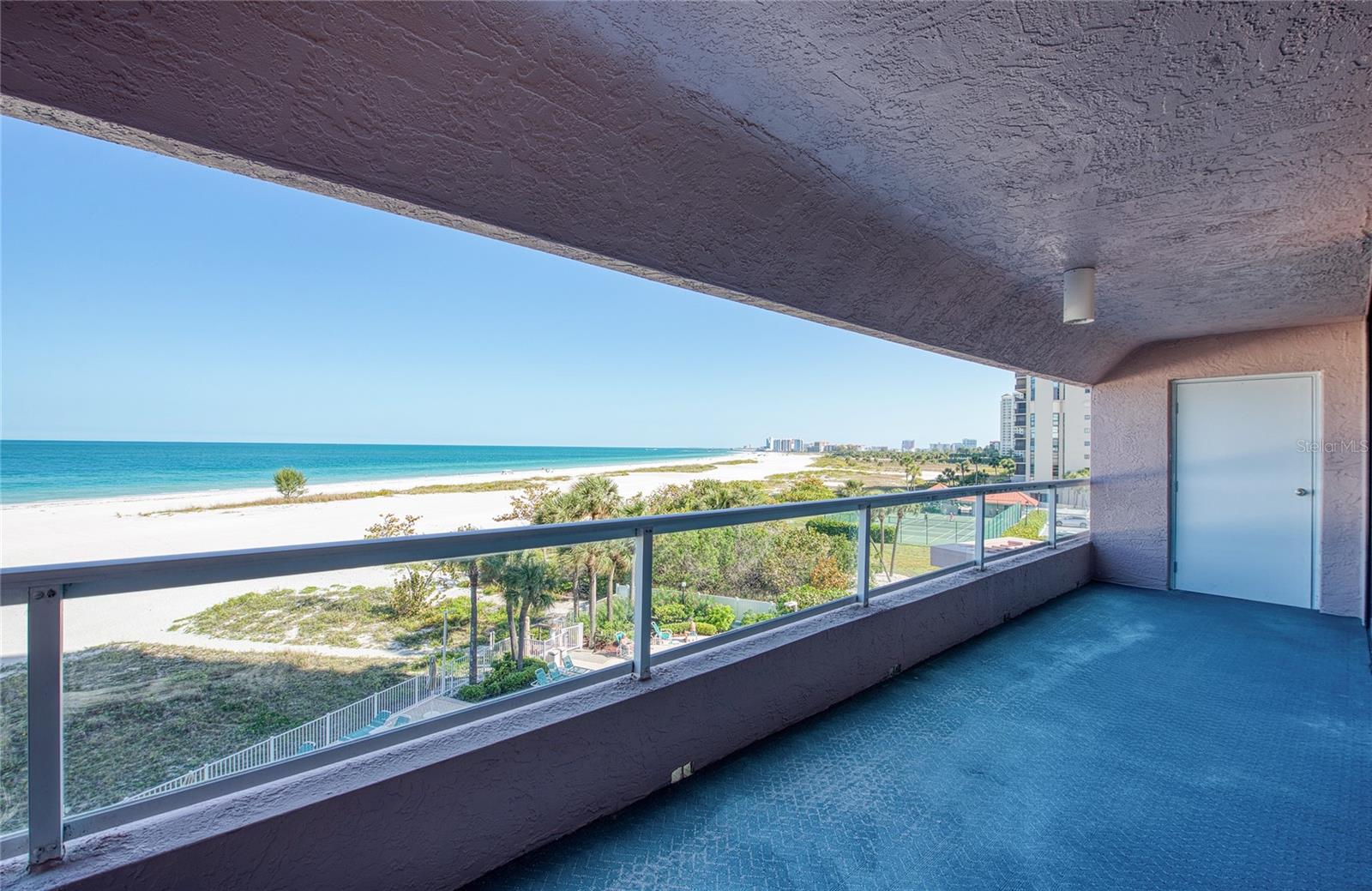 CRESCENT BEACH CLUB TWO CONDO - Residential
