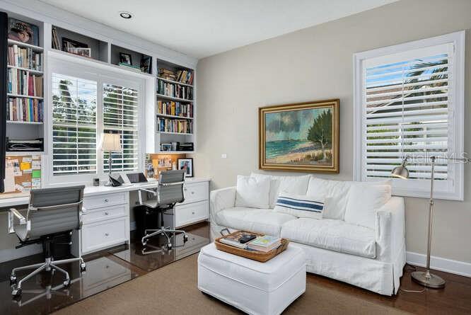 MIDWOOD MANOR - Residential