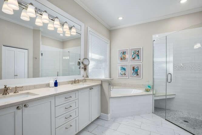 MIDWOOD MANOR - Residential